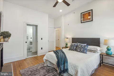 $849,000 | 1716 Spruce Street, Unit 3, Philadelphia, PA 19103