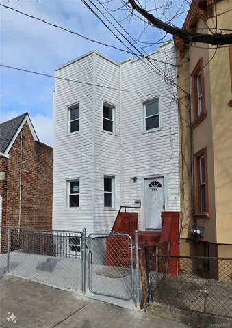 $3,058 | 159 Montauk Avenue, Unit 1 | East New York