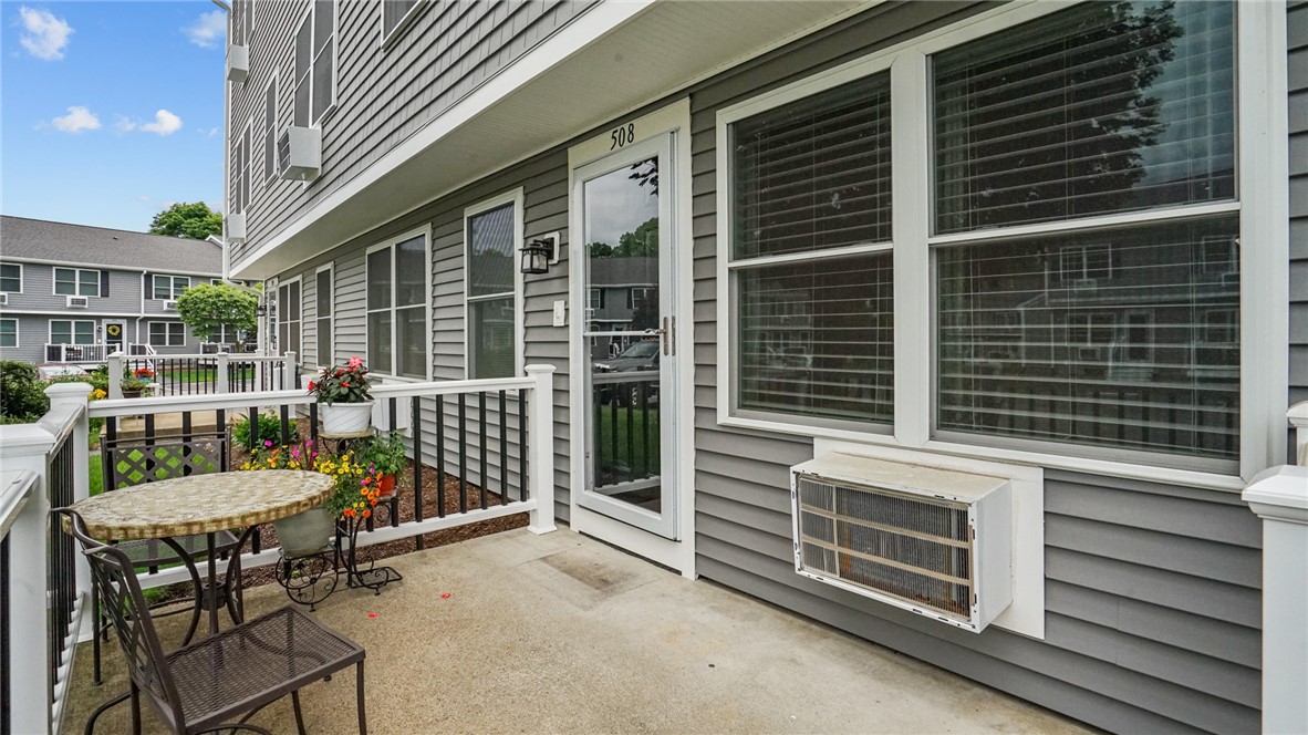 200 Post Road, Unit 508 Warwick, RI 02888 - Photo 4 of 30