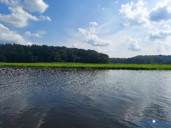 $220,000 | 25122 Tidewater Trail, Tappahannock, VA 22560