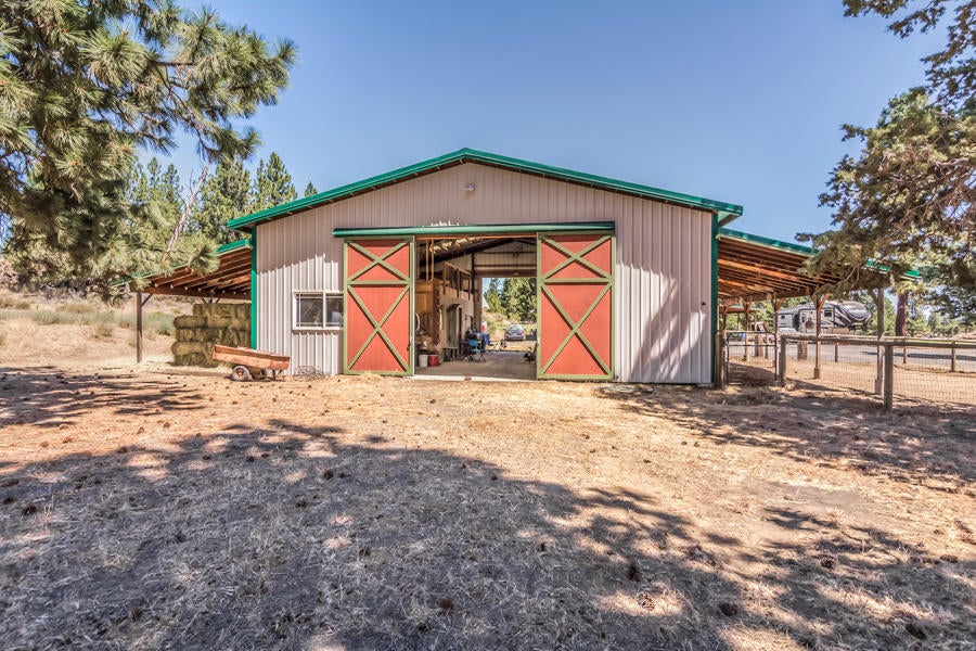 21295 Back Alley Road Bend, OR 97702 - Photo 55 of 83 Back Alley Rd 21295 Web (63 of 86)