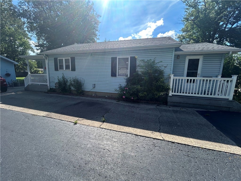 2405 East Geddes Avenue Decatur, IL 62526 - Photo 7 of 29 Gallery Image 7