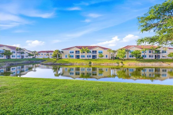 $379,900 | 4235 Expedition Way, Unit 102, Osprey, FL 34229
