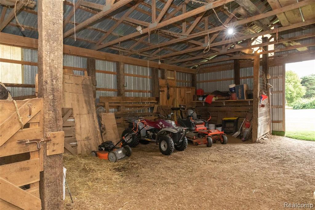 5420 Center Road Flint, MI 48506 - Photo 38 of 56
