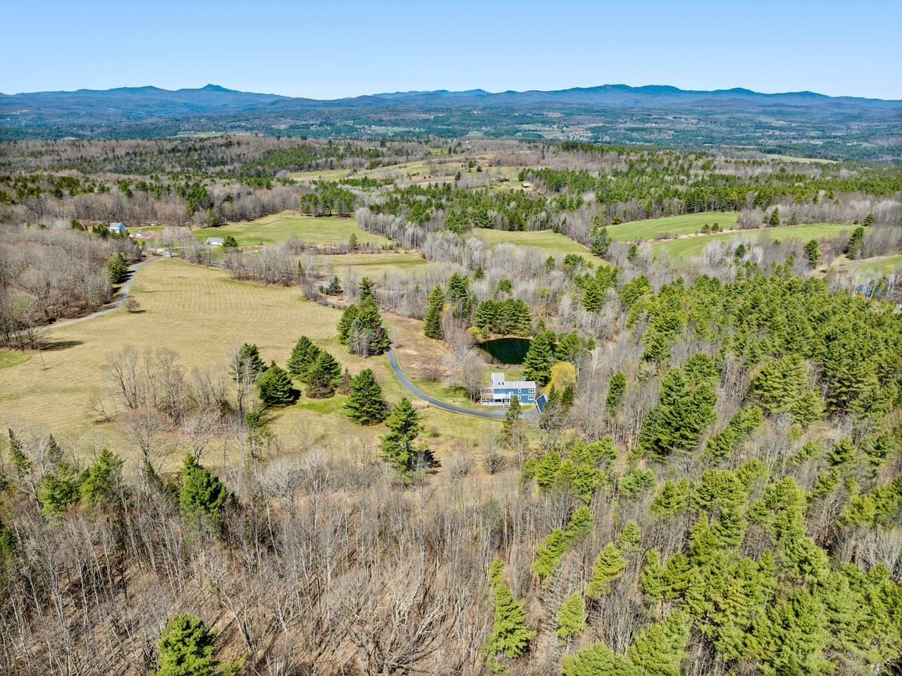 2381 Middle Road Plainfield, VT 05667 - Photo 10 of 58