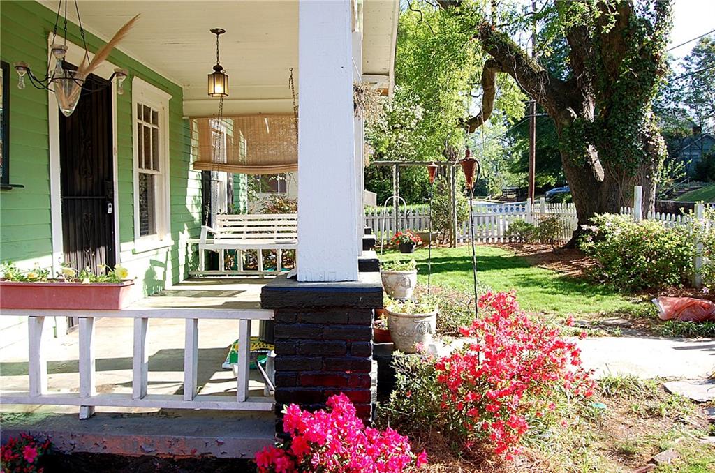 1228 Grant Street Southeast Atlanta, GA 30315 - Photo 2 of 22