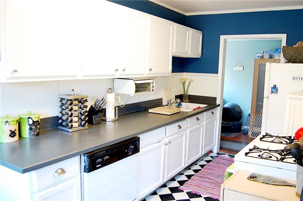 1228 Grant Street Southeast Atlanta, GA 30315 - Photo 9 of 22