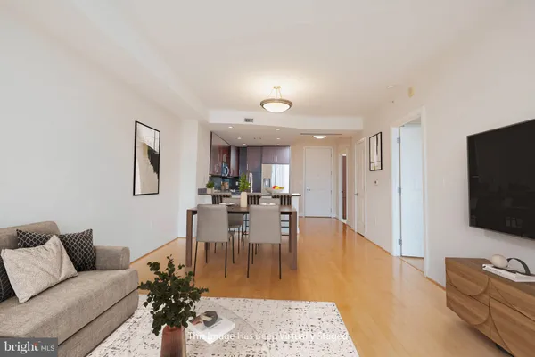 $449,900 | 8220 Crestwood Heights Drive, Unit 714, McLean, VA 22102