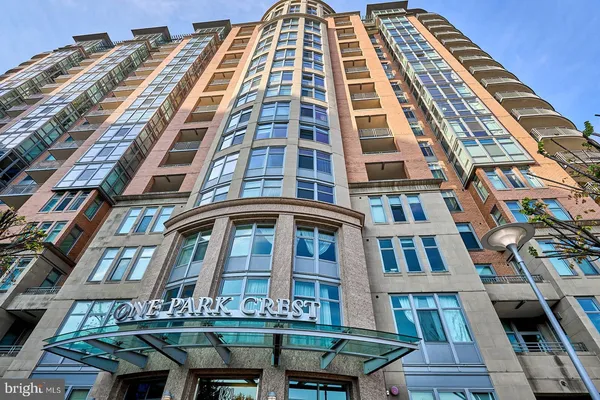 $449,900 | 8220 Crestwood Heights Drive, Unit 714, McLean, VA 22102