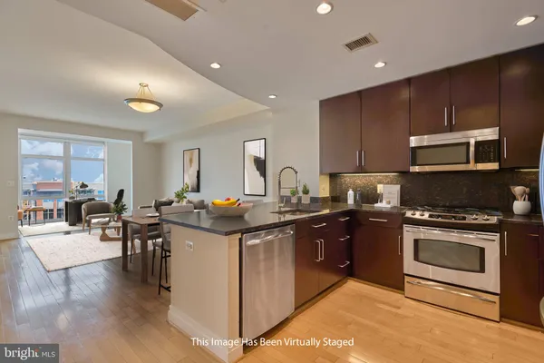 $449,900 | 8220 Crestwood Heights Drive, Unit 714, McLean, VA 22102