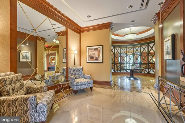 $449,900 | 8220 Crestwood Heights Drive, Unit 714, McLean, VA 22102