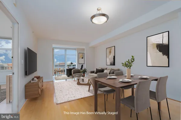 $449,900 | 8220 Crestwood Heights Drive, Unit 714, McLean, VA 22102