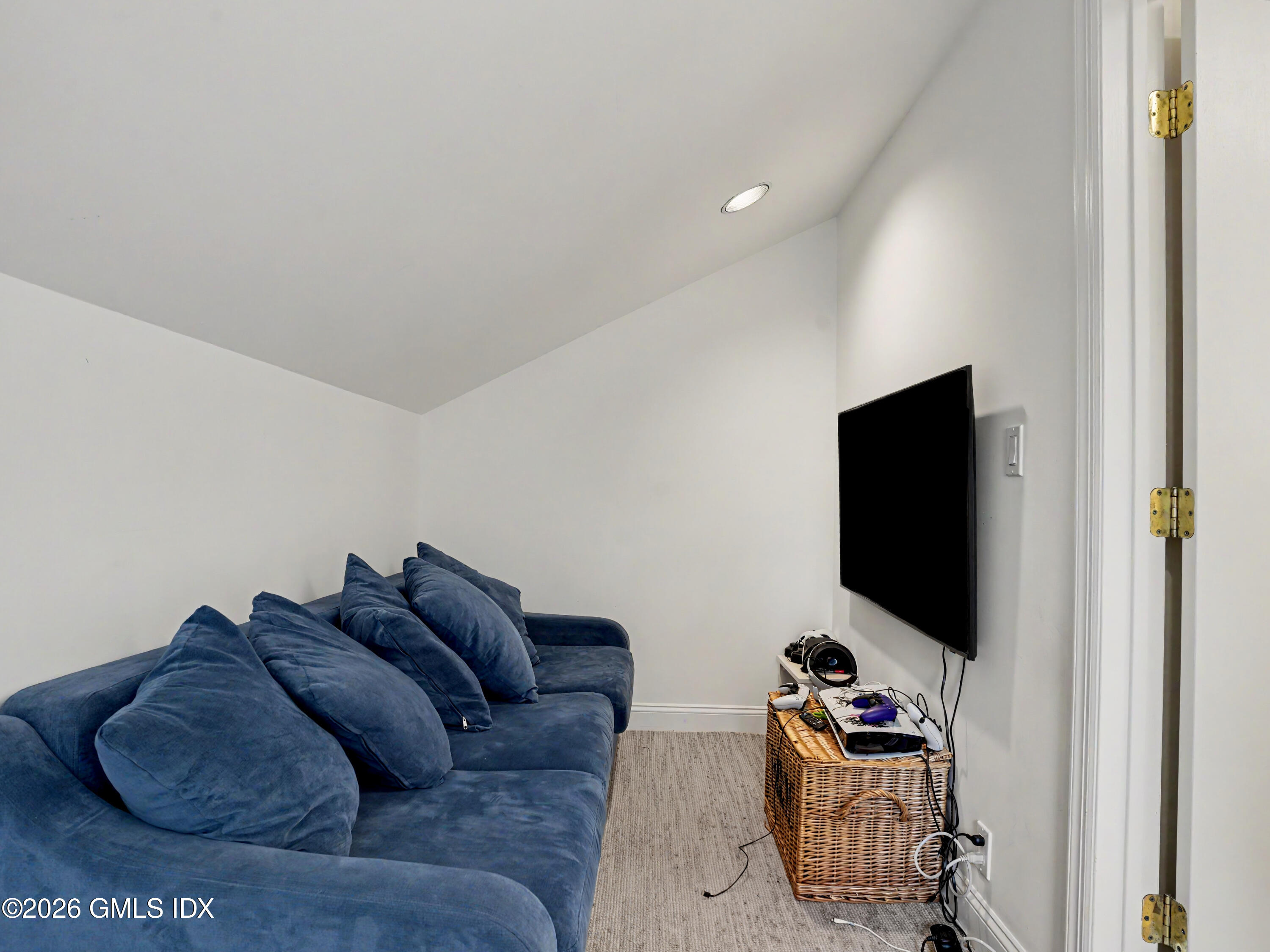 5 Grimes Road Old Greenwich, CT 06870 - Photo 26 of 30 24-print-5-grimes-rd