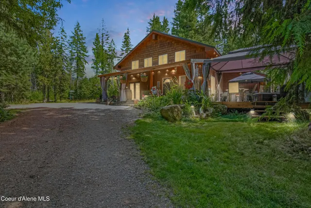 $845,000 | 528 Trapper Creek Road, Sandpoint, ID 83864