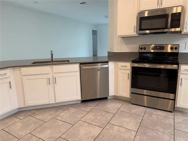 $2,400 | 178 Aces High Lane, Davenport, FL 33896