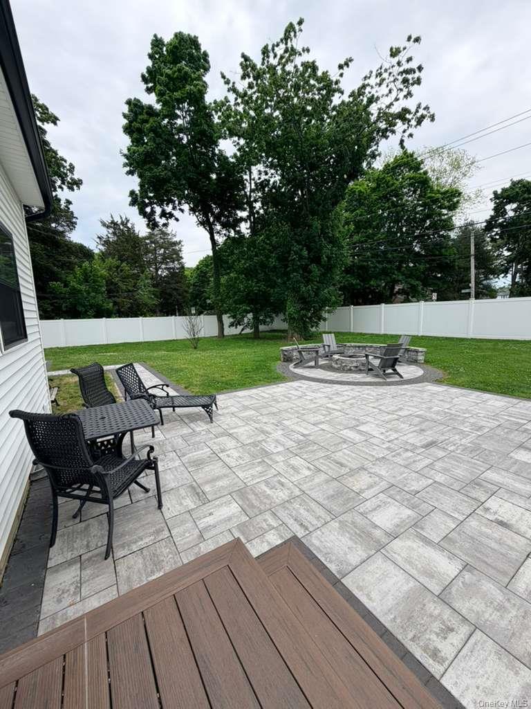 406 Two Rod Road Port Jefferson Station, NY 11776 - Photo 33 of 40
