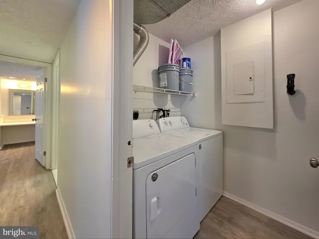 $1,800 | 8380 A Brockham Drive, Alexandria, VA 22309