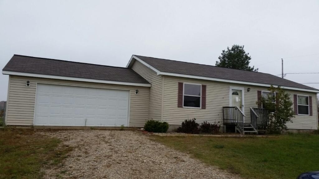 703 Kay Street Reed City, MI 49677 - Photo 1 of 8 20141013_145108_resized