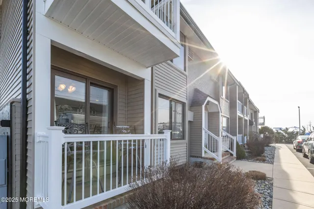 $2,200 | 1382 Ocean Avenue, Unit A9, Sea Bright, NJ 07760