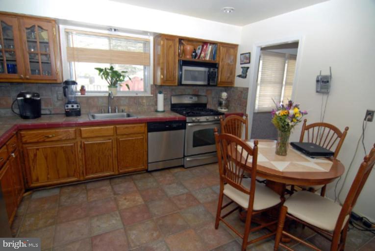 11912 Callow Terrace Laurel, MD 20708 - Photo 10 of 29 Kitchen