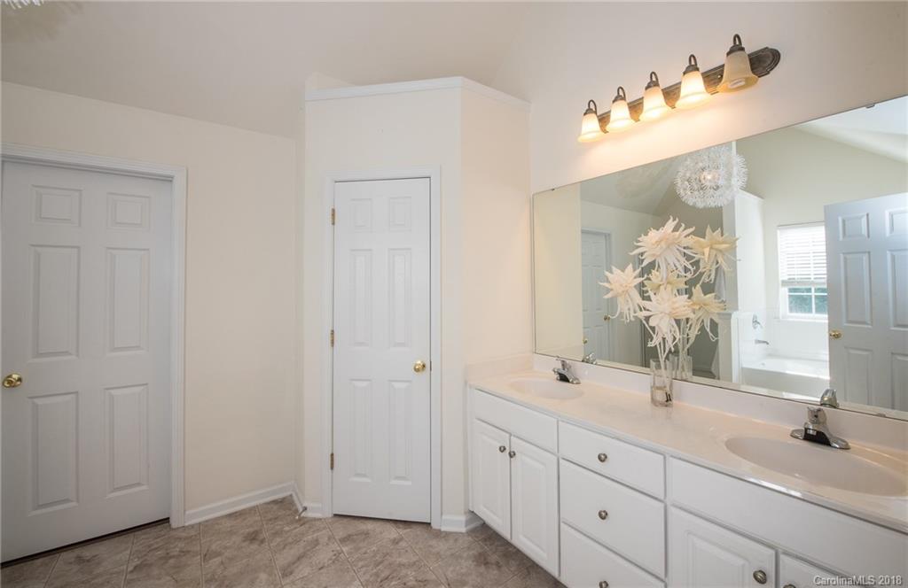 115 Scanlon Road, Unit 317 Mooresville, NC 28115 - Photo 24 of 36 Gallery Image 24