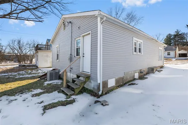 $144,000 | 1438 North Water Street, Cape Girardeau, MO 63701