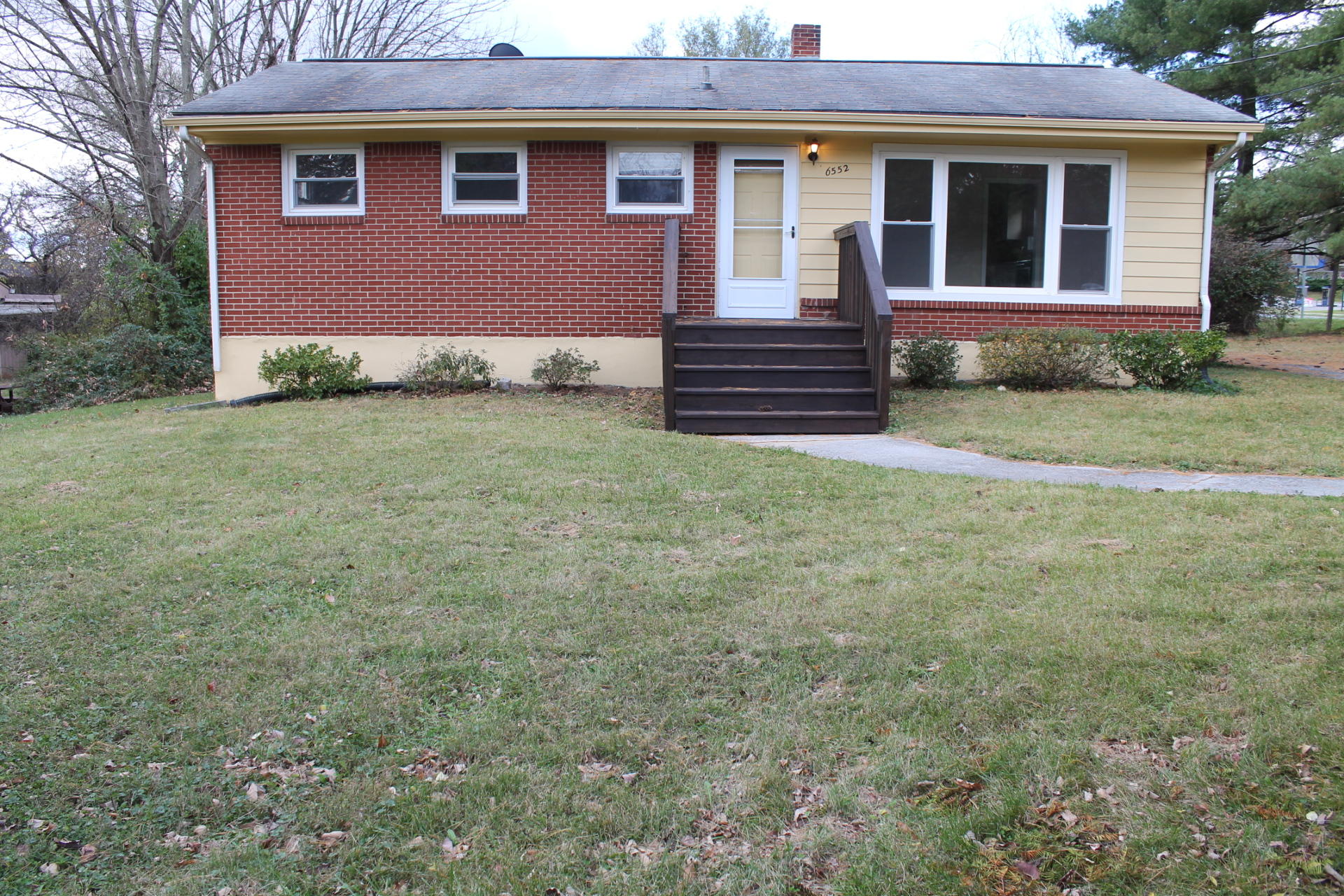 6552 Wendover Road Roanoke, VA 24019 - Photo 1 of 21 front