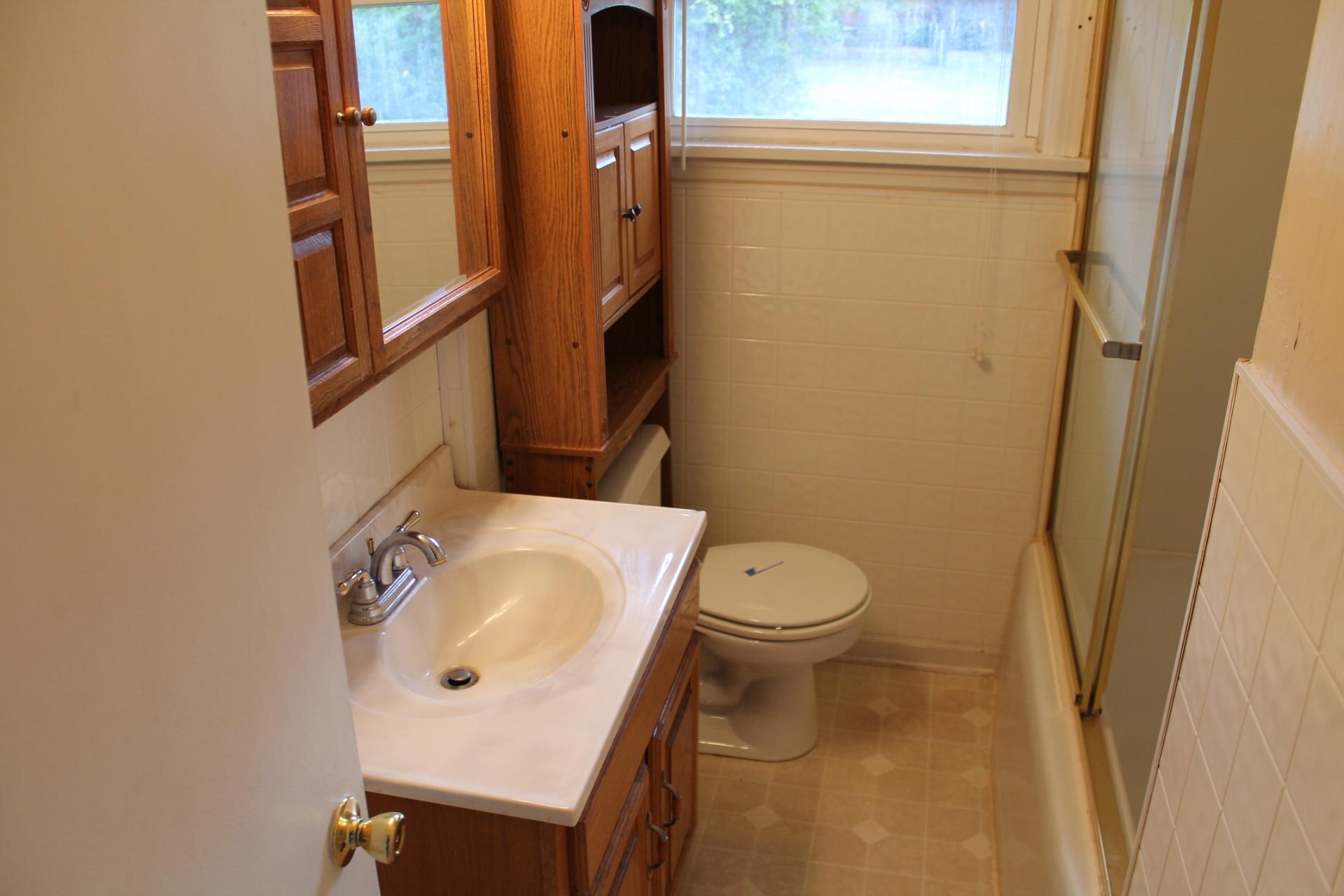6552 Wendover Road Roanoke, VA 24019 - Photo 16 of 21 IMG_5334