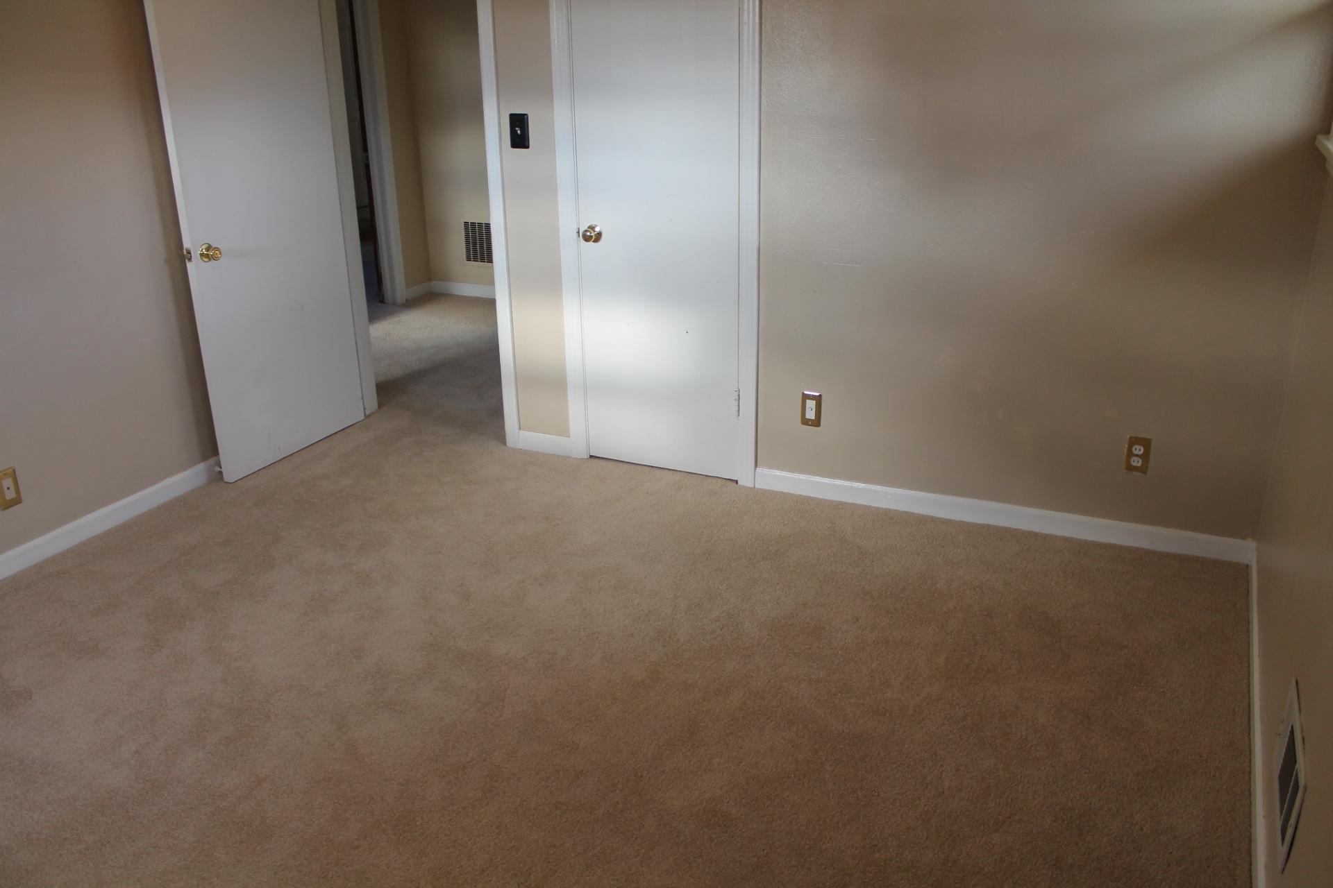 6552 Wendover Road Roanoke, VA 24019 - Photo 18 of 21 IMG_5336