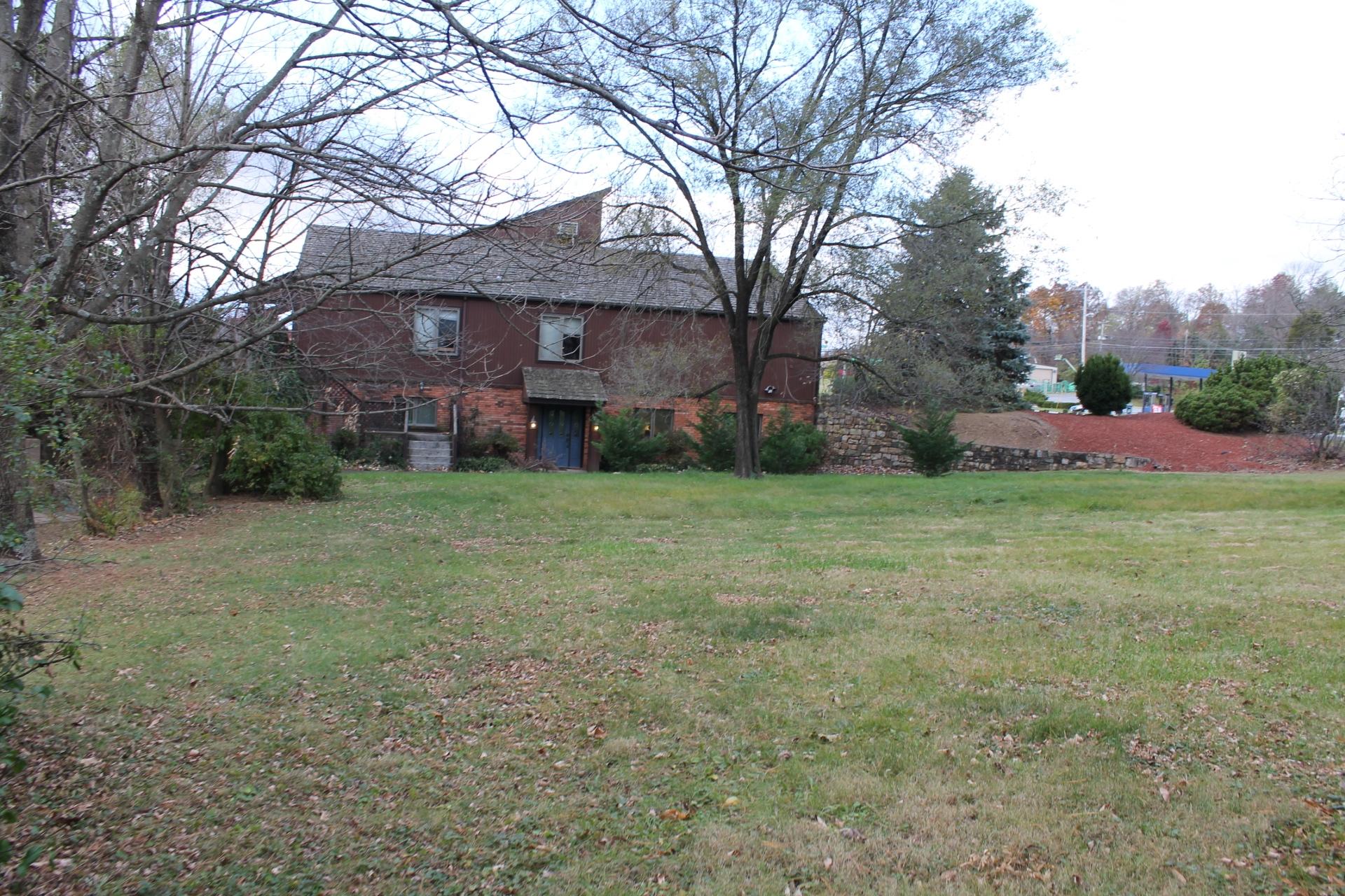 6552 Wendover Road Roanoke, VA 24019 - Photo 4 of 21 IMG_5322