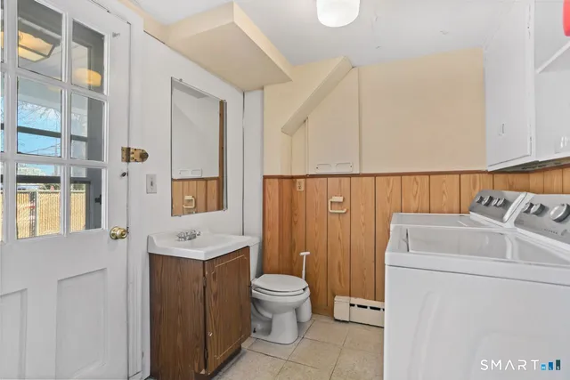 $2,900 | 234 Linwood Avenue, Fairfield, CT 06824