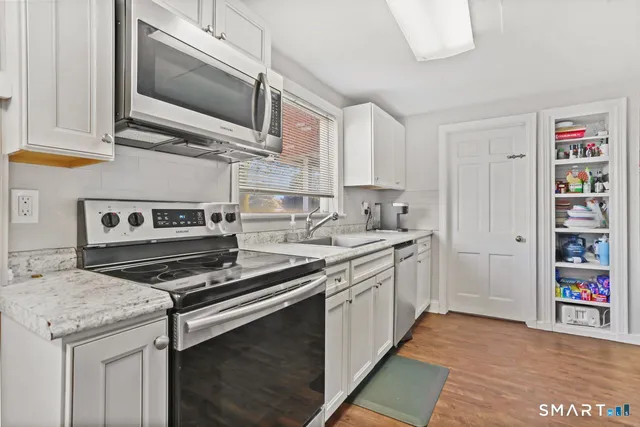 $3,200 | 234 Linwood Avenue, Fairfield, CT 06824