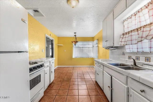 $698,000 | 1544 California Street, Oxnard, CA 93033