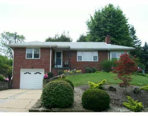 38 Laurel Ridge Road Coraopolis, PA 15108 - Photo 1 of 1 Gallery Image 1