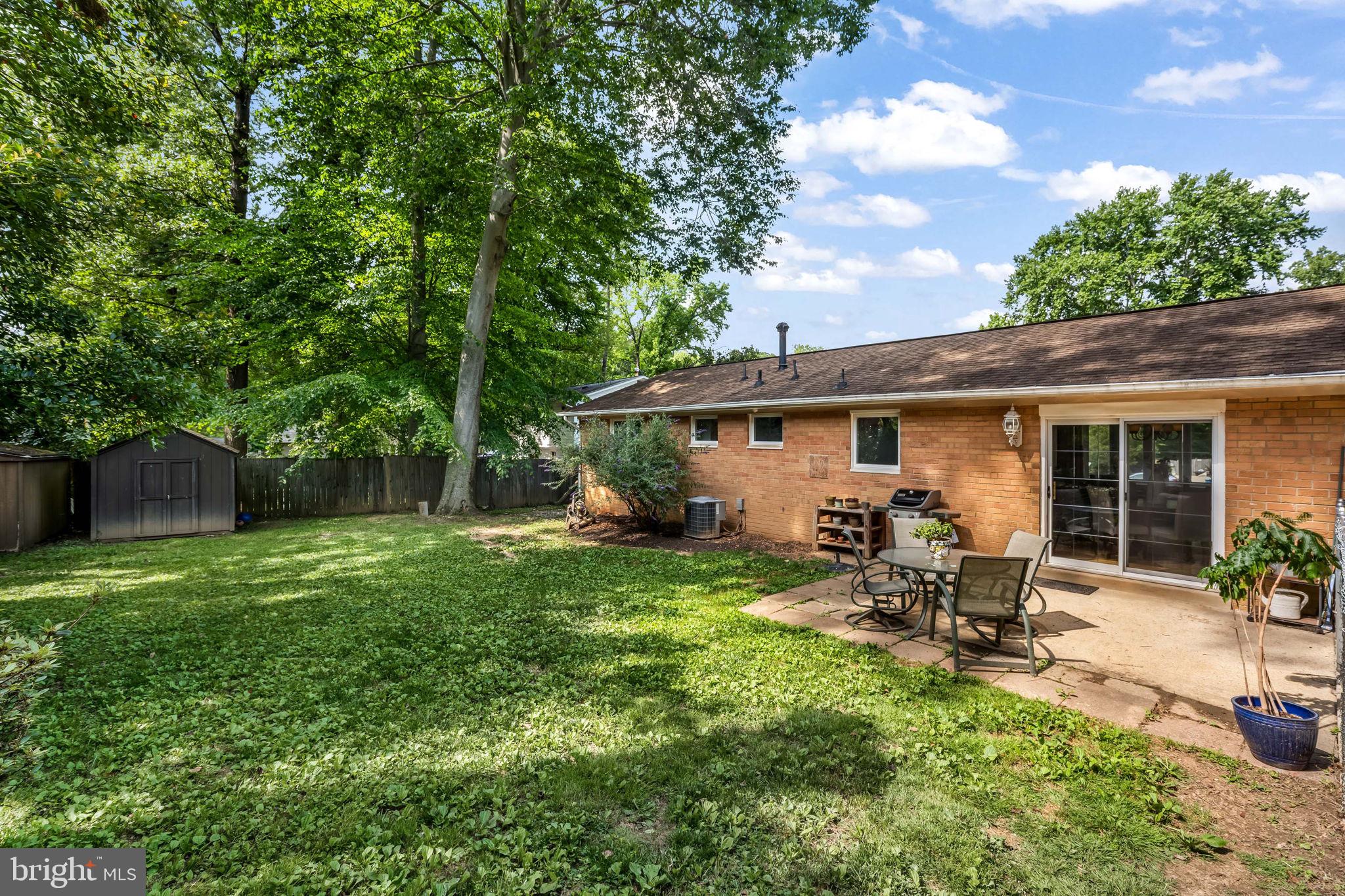 8926 Cromwell Drive Springfield, VA 22151 - Photo 6 of 43 Flat, fenced Backyard with patio