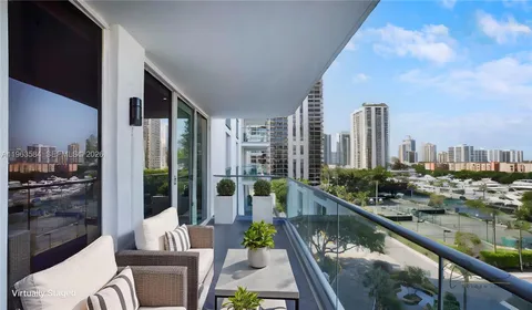 $400,000 | 19707 Turnberry Way, Unit 8B, Aventura, FL 33180