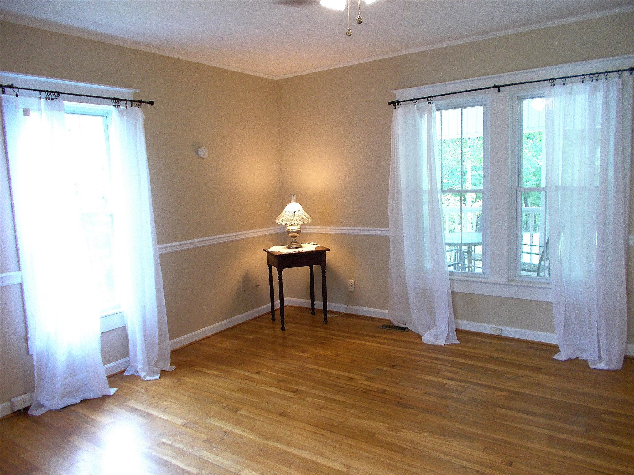 1098 Old Stage Road Dickson, TN 37055 - Photo 13 of 30 Gallery Image 13