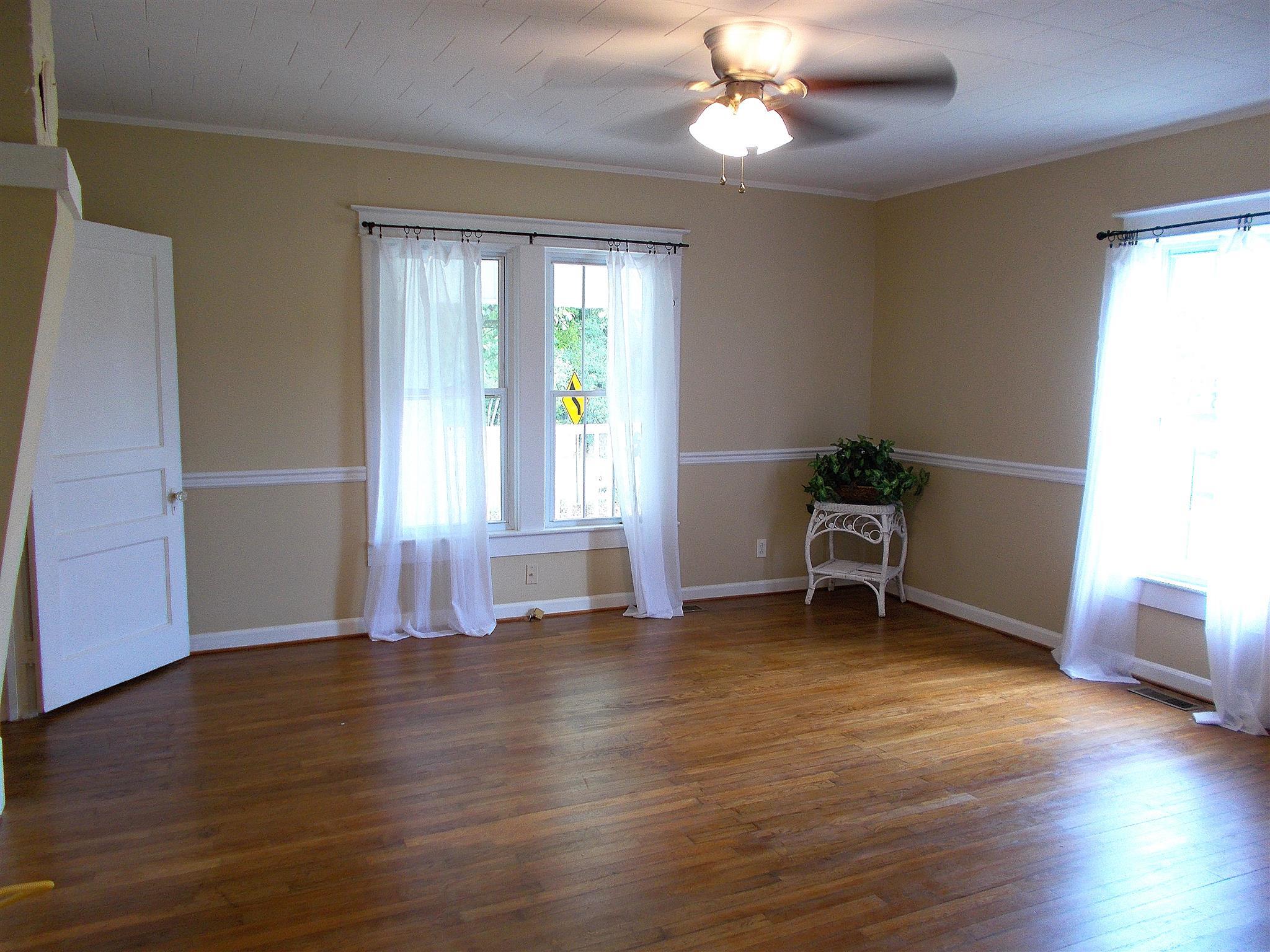 1098 Old Stage Road Dickson, TN 37055 - Photo 14 of 30 Gallery Image 14