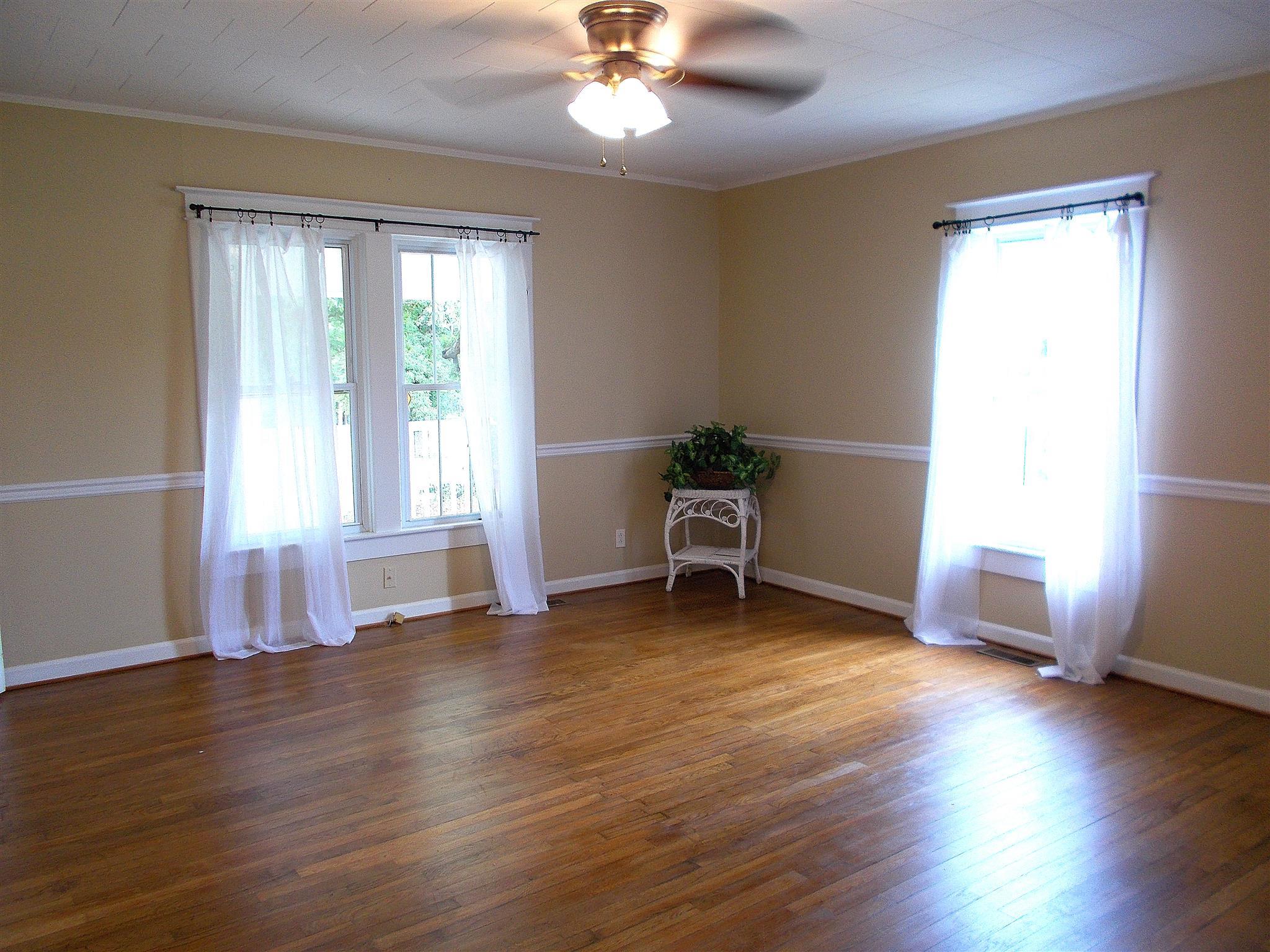 1098 Old Stage Road Dickson, TN 37055 - Photo 15 of 30 Gallery Image 15