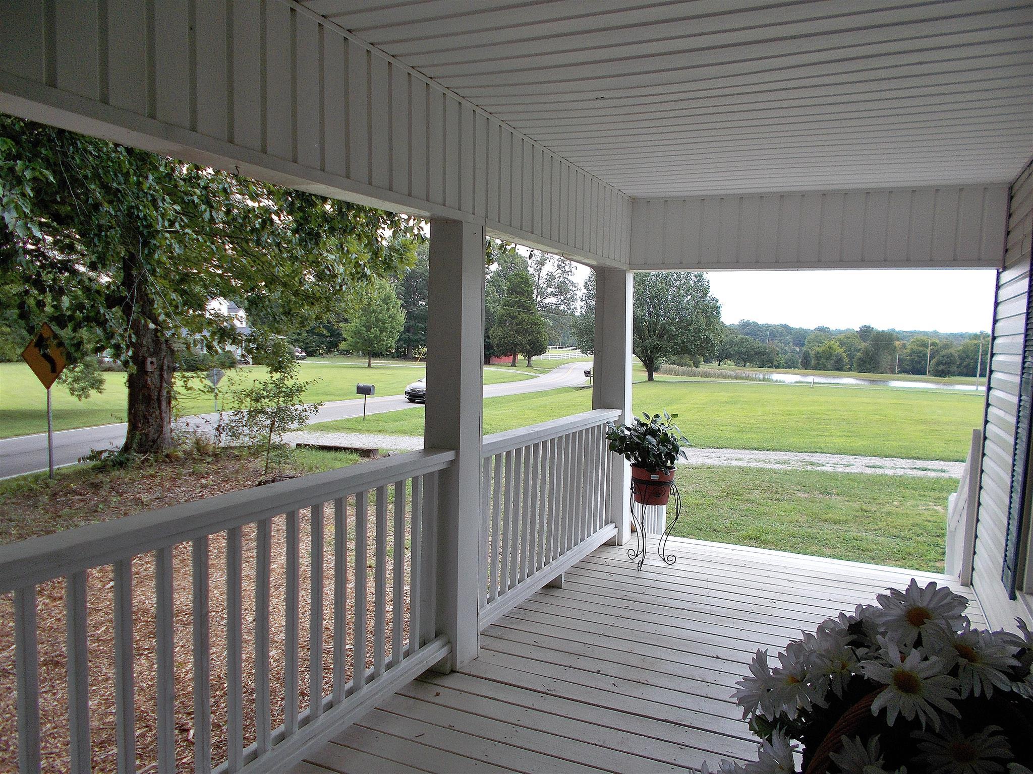 1098 Old Stage Road Dickson, TN 37055 - Photo 5 of 30 Gallery Image 5