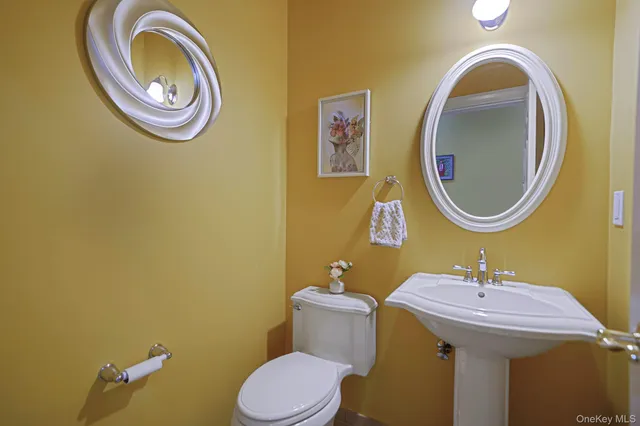 $555,000 | 116 Maya Circle, Central Islip, NY 11722