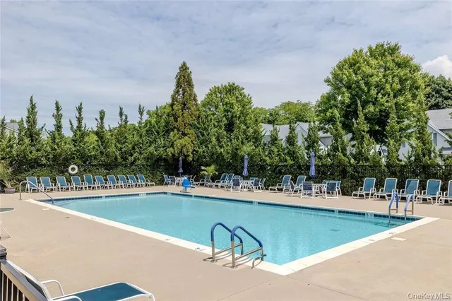 $555,000 | 116 Maya Circle, Central Islip, NY 11722