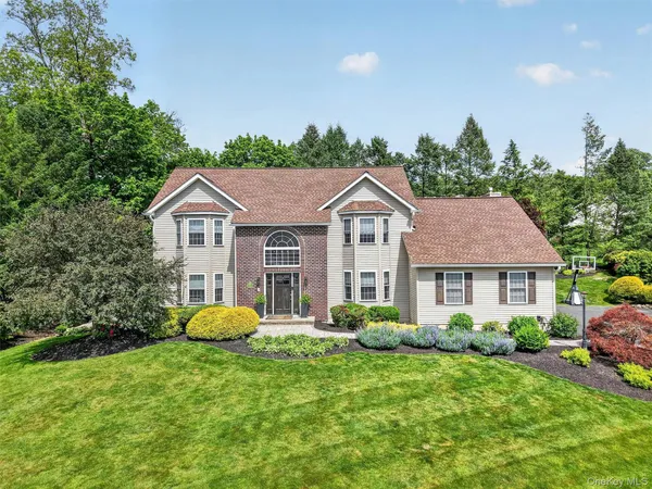 $950,000 | 105 Jessica Court, Cornwall, NY 12518