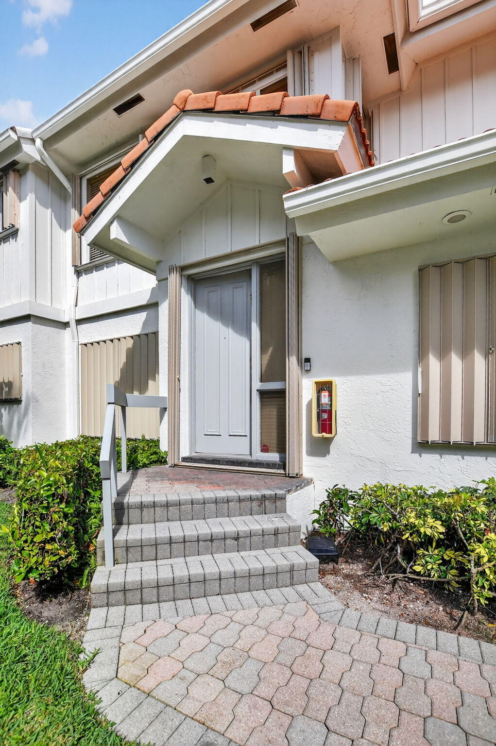 5781 Northwest 24th Avenue, Unit 902 Boca Raton, FL 33496 - Photo 12 of 72 Side entry