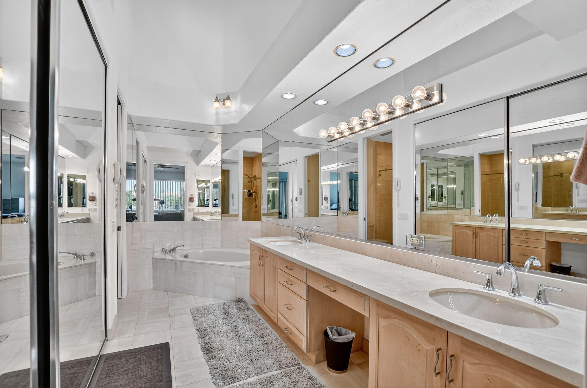 5781 Northwest 24th Avenue, Unit 902 Boca Raton, FL 33496 - Photo 30 of 72 Primary en-suite bath