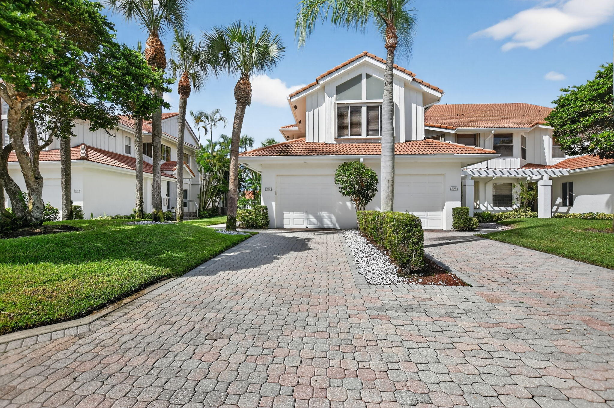 5781 Northwest 24th Avenue, Unit 902 Boca Raton, FL 33496 - Photo 10 of 72 Front driveway