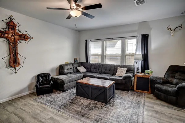 $2,800 | 205 Driftwood Lane, Bastrop, TX 78602