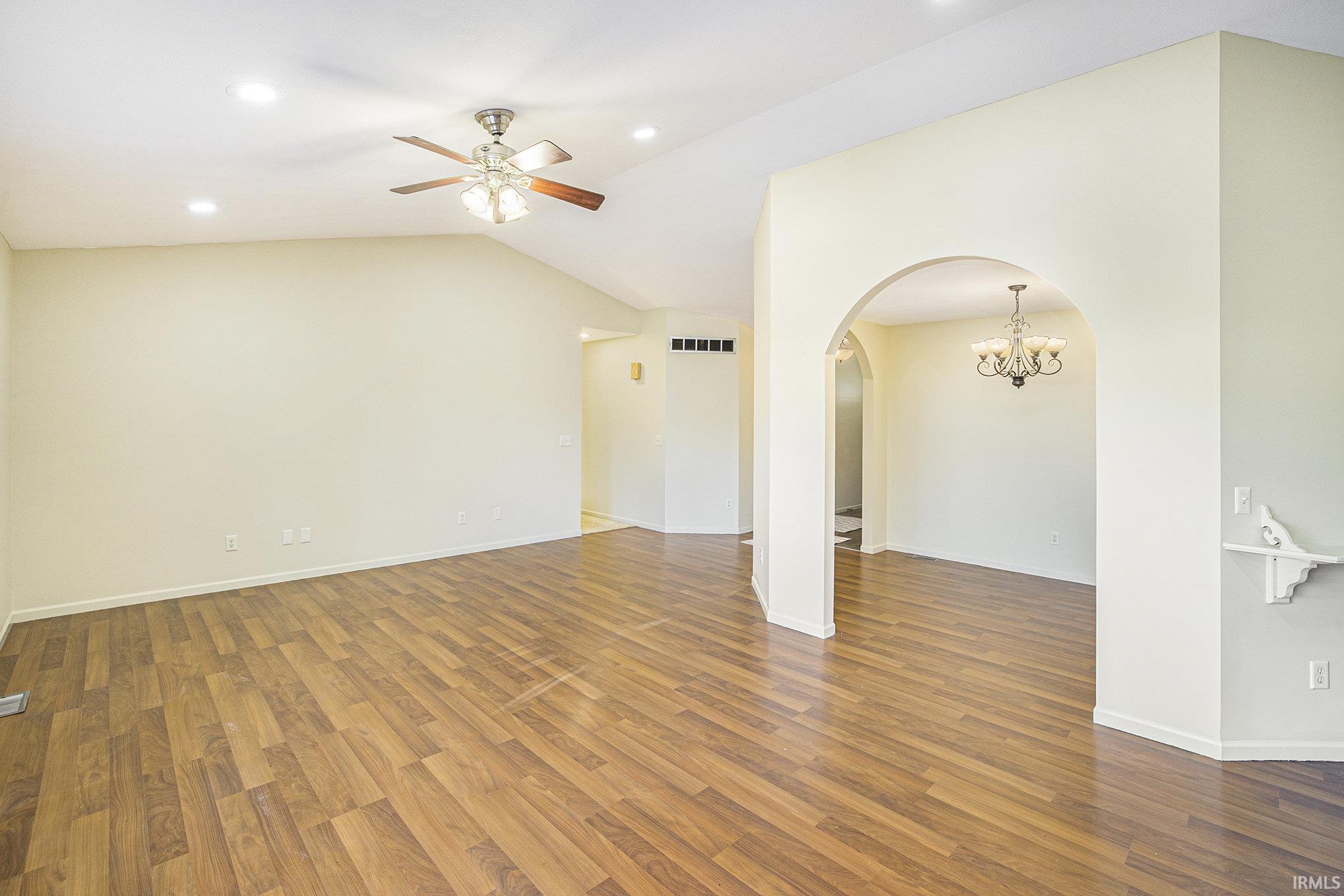 3295 North Old Farm Road Warsaw, IN 46582 - Photo 5 of 29 Gallery Image 5