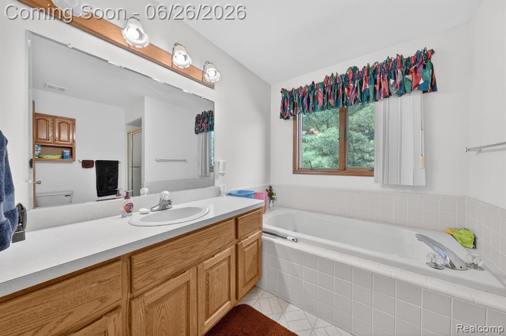 8558 37 Mile Road Romeo, MI 48065 - Photo 13 of 29
