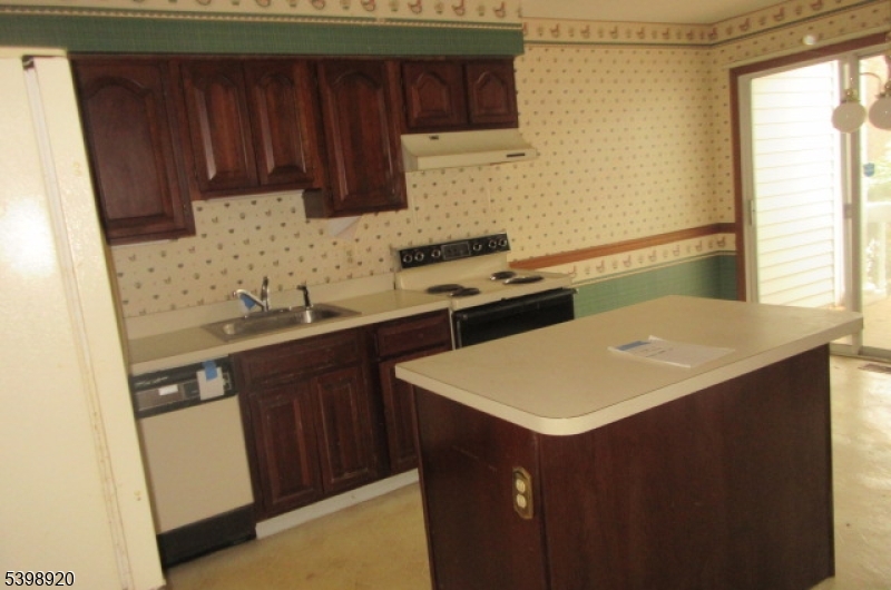 74 Cobbler Square Sparta, NJ 07871 - Photo 5 of 18